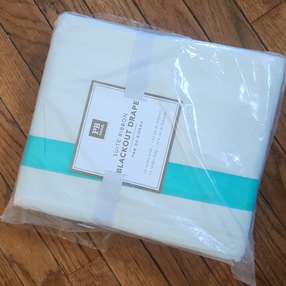 NEW in pkg-Pottery Barn Teen Suite Ribbon Blackout Curtain Panel 84" Pool Blue